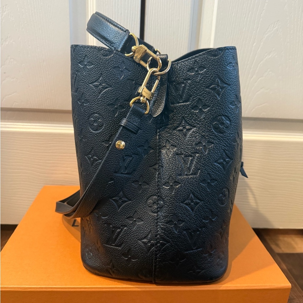 Louis Vuitton NeoNoe Black Monogram Empreinte Leather Bag - Picture 3 of 9